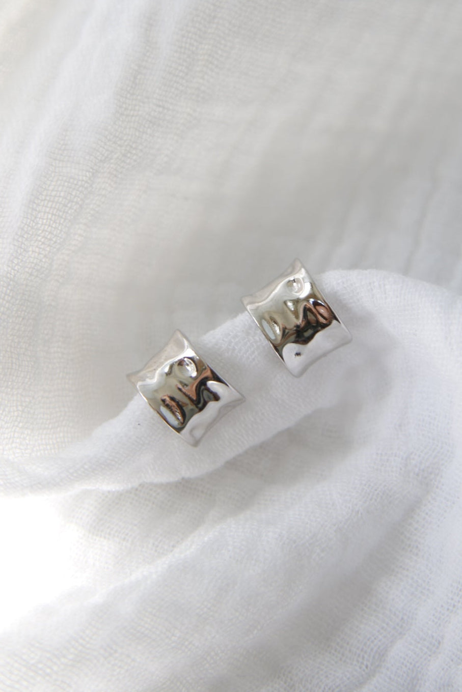 Dune Stud Earrings