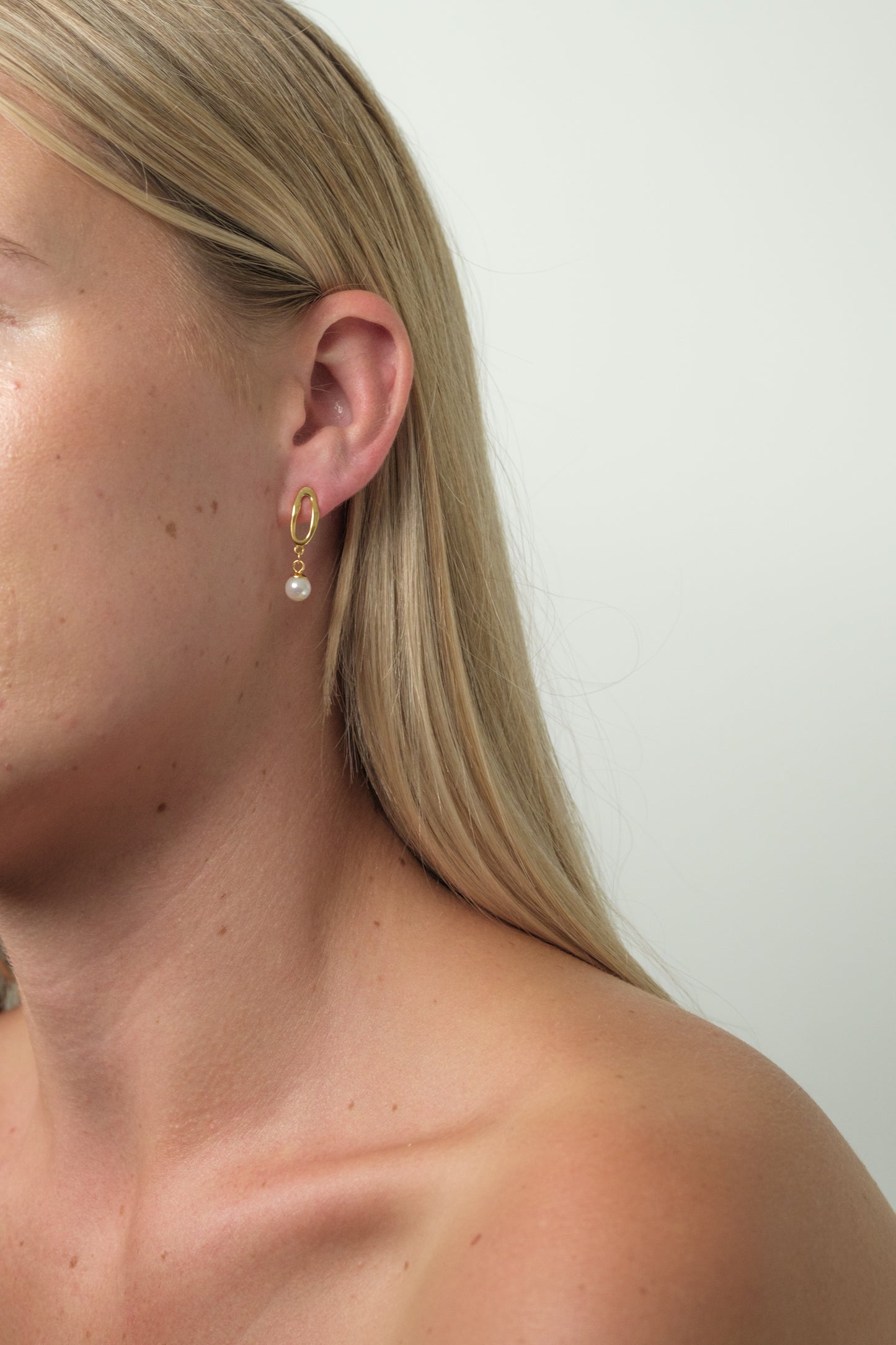 Drift Pearl Earrings