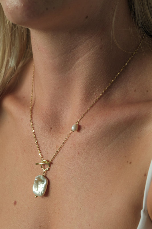 Noa Necklace