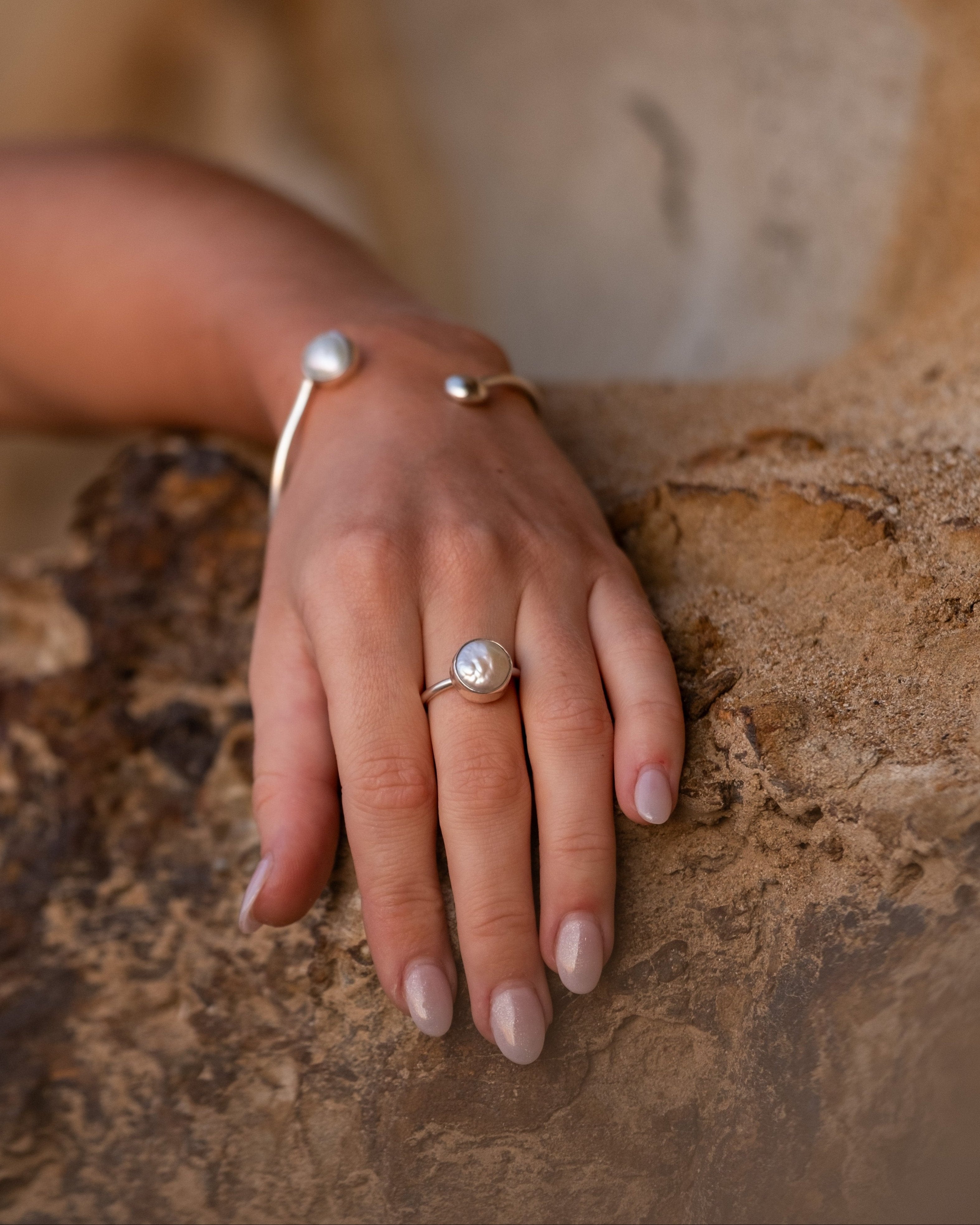 Luna Round Pearl Ring