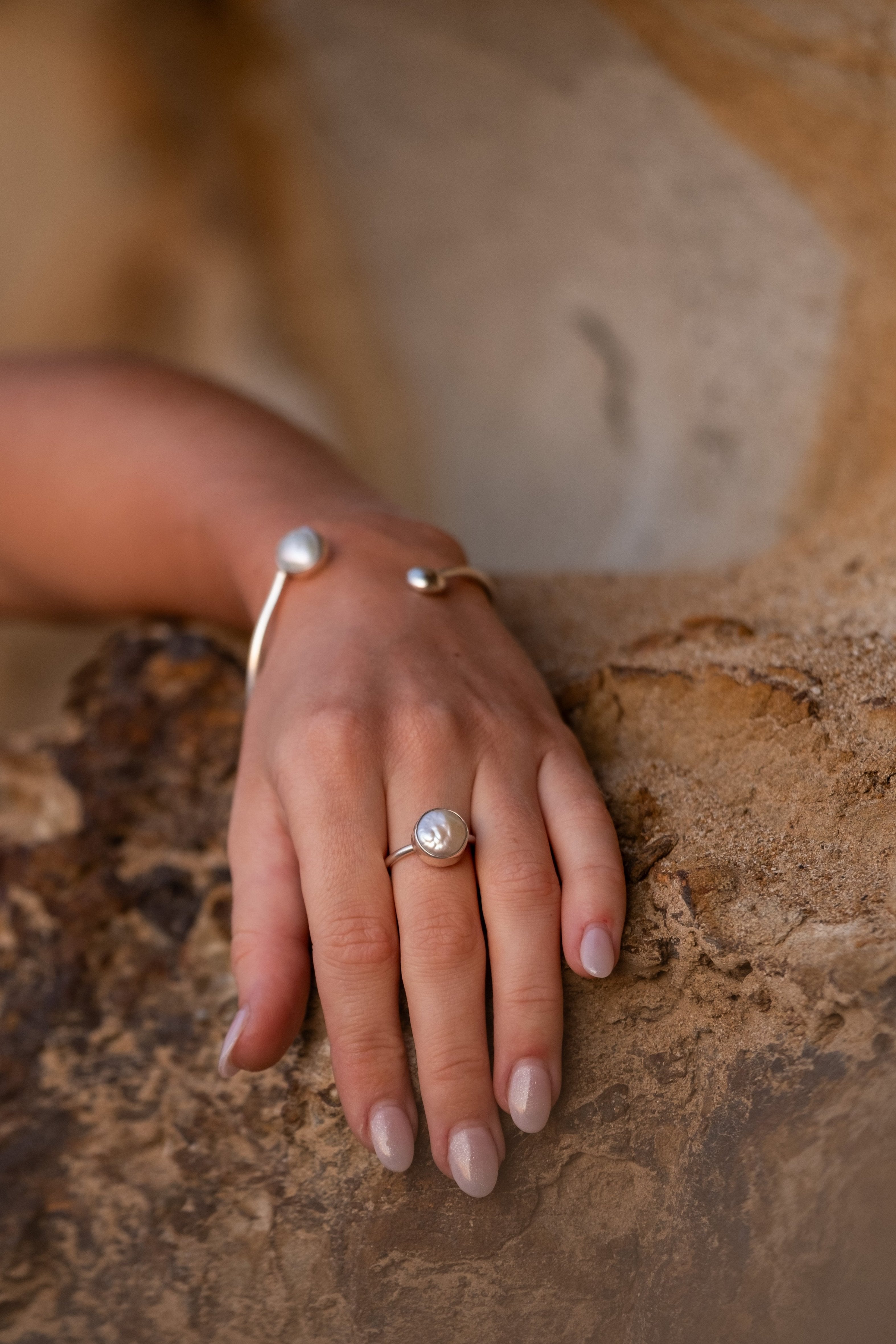 Luna Round Pearl Ring